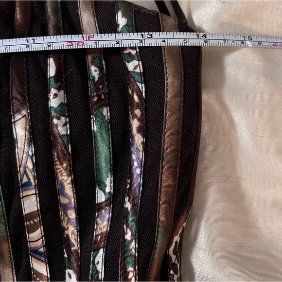 Stunning Cache Midi Dress - Picture 10 of 15